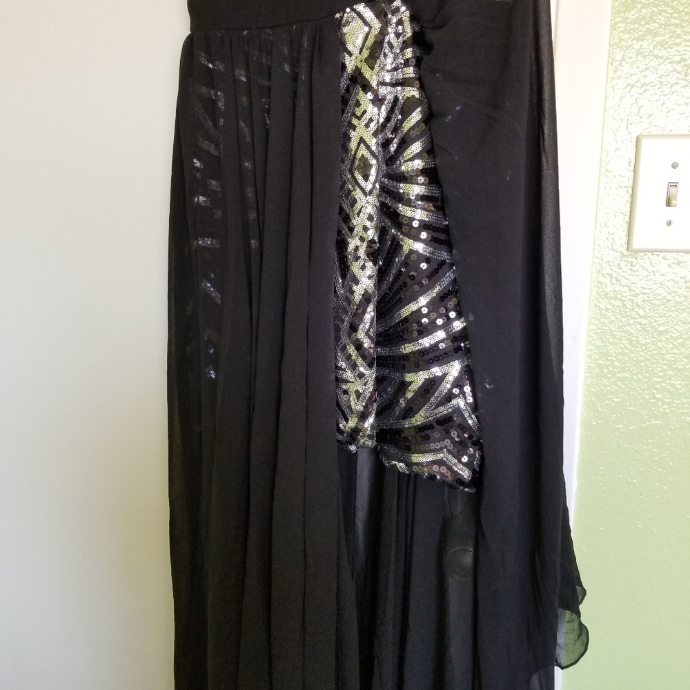 PROM DRESS - Picture 3 of 4